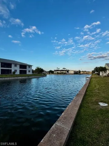 1245 SE 8th  ST, Cape Coral, FL 33990