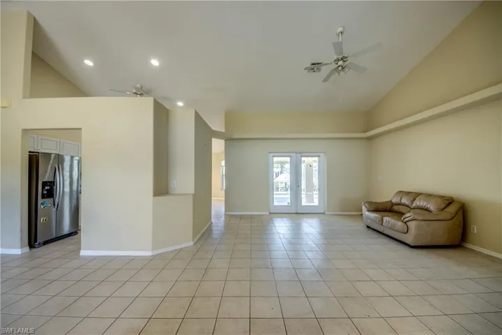 1821 Sw 41st St, Cape Coral, Florida 33914