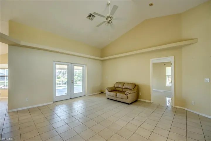 1821 Sw 41st St, Cape Coral, Florida 33914