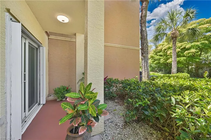 15630 Ocean Walk Cir 111, Fort Myers, Florida 33908