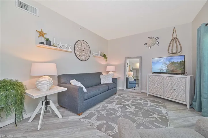 15630 Ocean Walk Cir 111, Fort Myers, Florida 33908