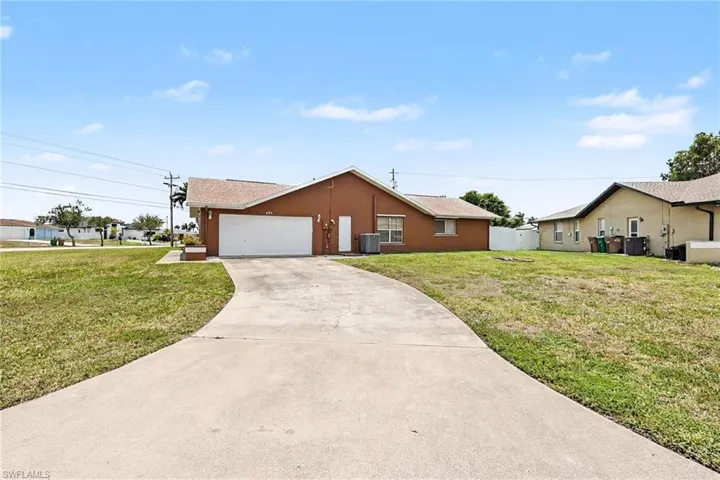 628 Se 21st Ln, Cape Coral, Florida 33990