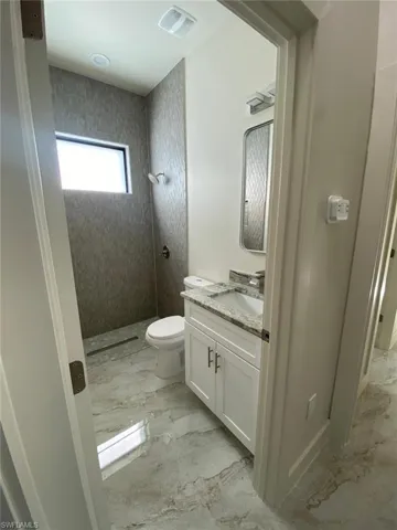 194  Yager  CIR, Fort Myers, FL 33913