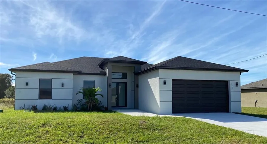 194  Yager  CIR, Fort Myers, FL 33913