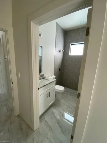 194  Yager  CIR, Fort Myers, FL 33913