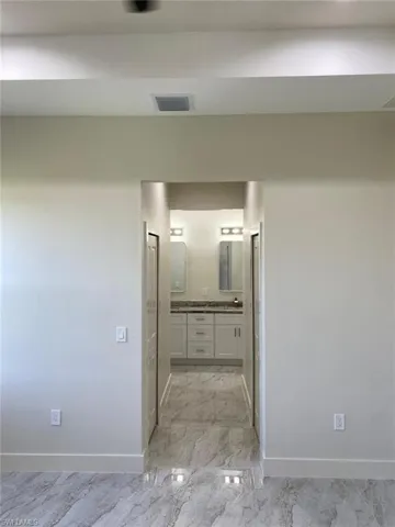 194  Yager  CIR, Fort Myers, FL 33913