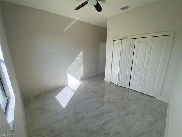 194  Yager  CIR, Fort Myers, FL 33913