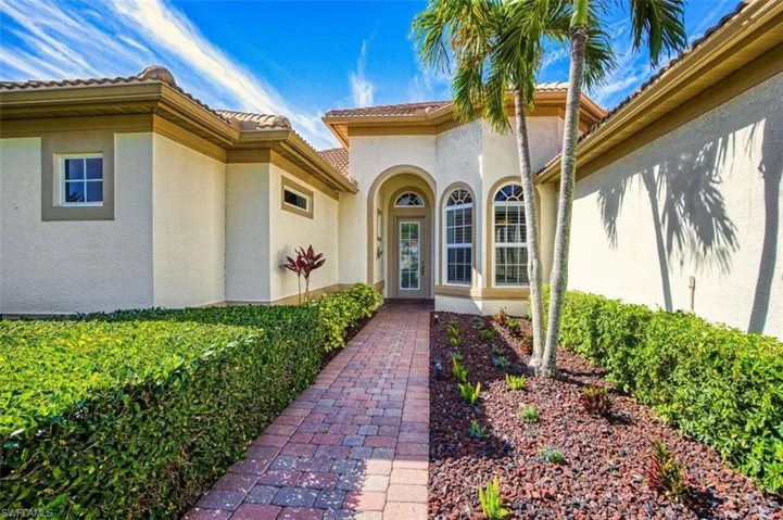 16175 Coco Hammock Way, Fort Myers, Florida 33908