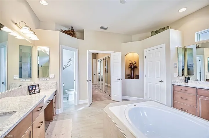 16175 Coco Hammock Way, Fort Myers, Florida 33908