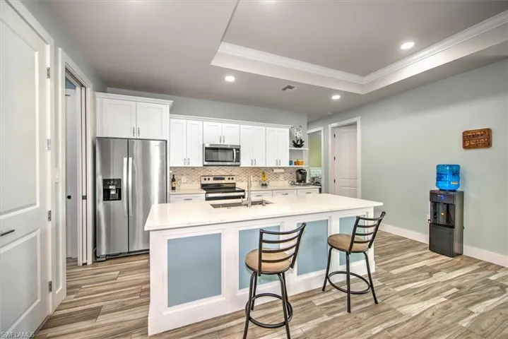6137 Holt Ct, Fort Myers, Florida 33905