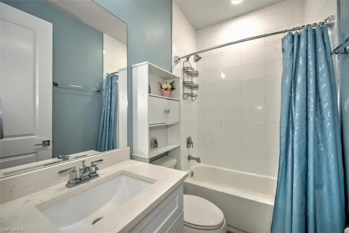 6137 Holt Ct, Fort Myers, Florida 33905