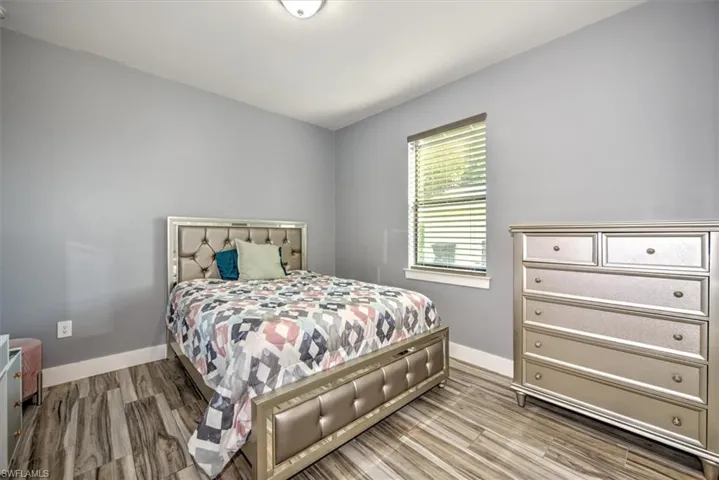 6137 Holt Ct, Fort Myers, Florida 33905
