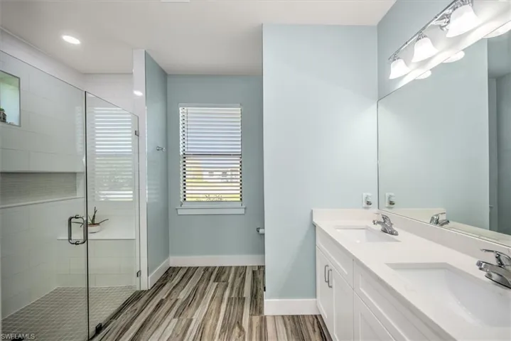 6137 Holt Ct, Fort Myers, Florida 33905