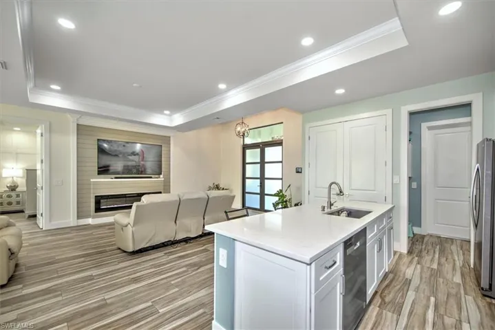 6137 Holt Ct, Fort Myers, Florida 33905