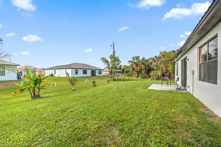 6137 Holt Ct, Fort Myers, Florida 33905