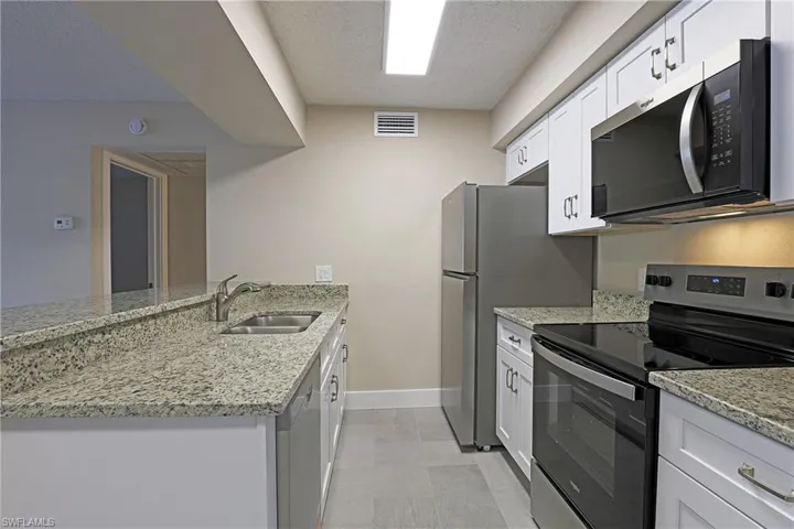 5331 Summerlin Rd 3102, Fort Myers, Florida 33919