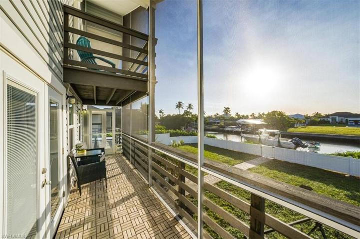 Screened in Lanai