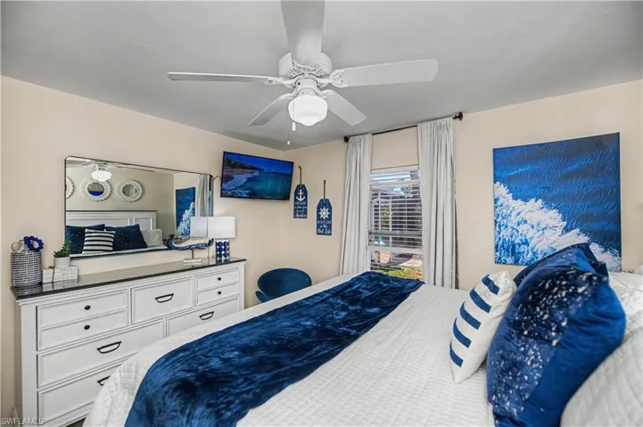 Bedroom with a ceiling fan