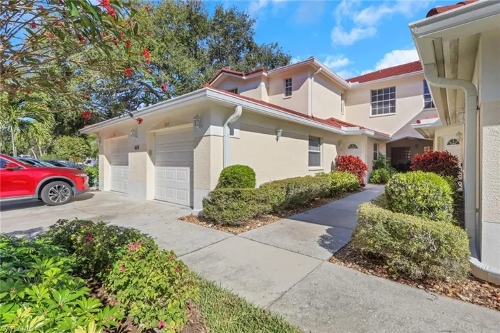 605 Lalique Cir 805, Naples, Florida 34119
