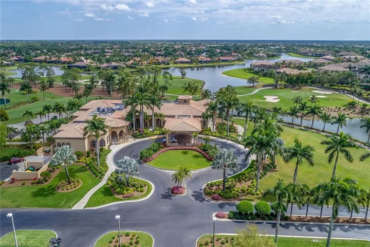 6817  Bent Grass  DR, Naples, FL 34113