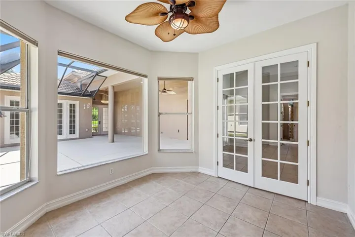 6817  Bent Grass  DR, Naples, FL 34113