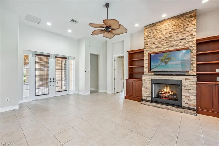 6817  Bent Grass  DR, Naples, FL 34113
