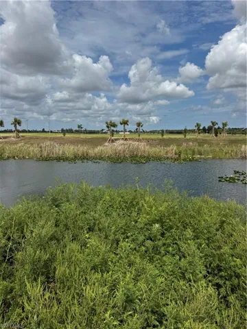 2624 9th Ave, Cape Coral, Florida 33993