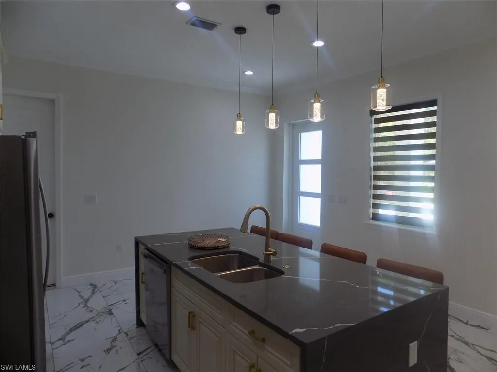 2924 Dunbar AVE, Fort Myers, FL 33916,225055784