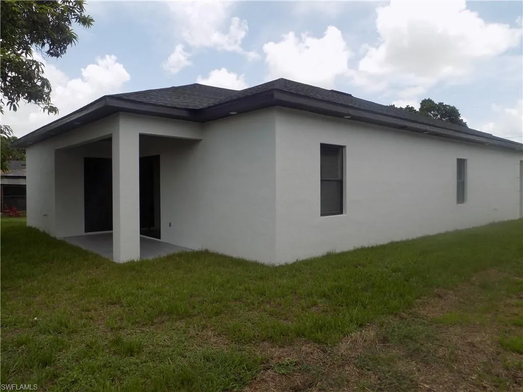 2924 Dunbar AVE, Fort Myers, FL 33916,225055784