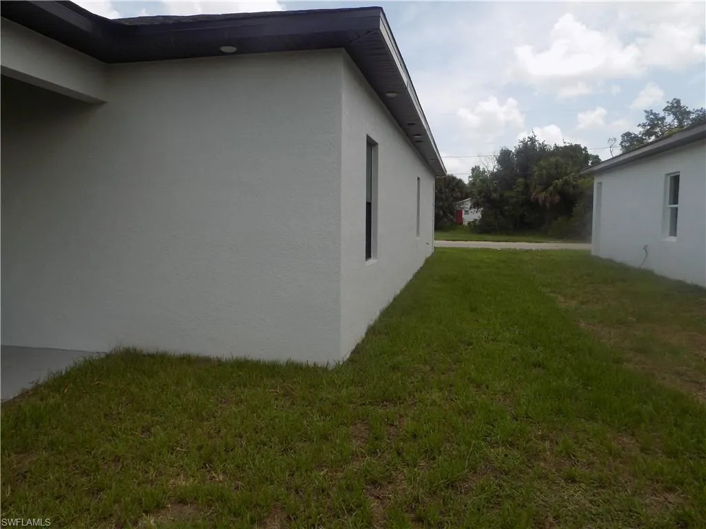 2924 Dunbar AVE, Fort Myers, FL 33916,225055784