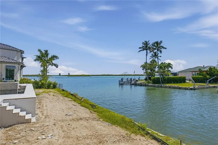 975 Sundrop Ct, Marco Island, Florida 34145