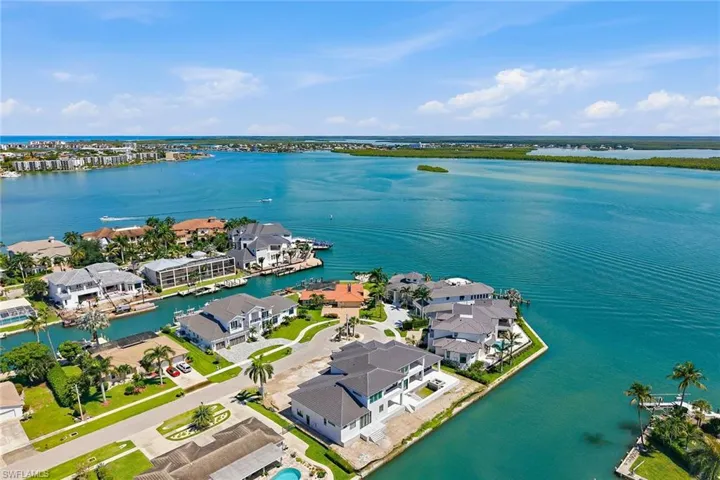 975 Sundrop Ct, Marco Island, Florida 34145
