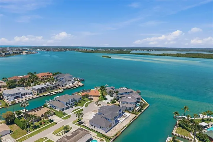 975 Sundrop Ct, Marco Island, Florida 34145