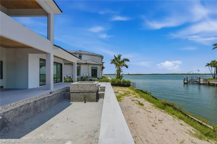 975 Sundrop Ct, Marco Island, Florida 34145
