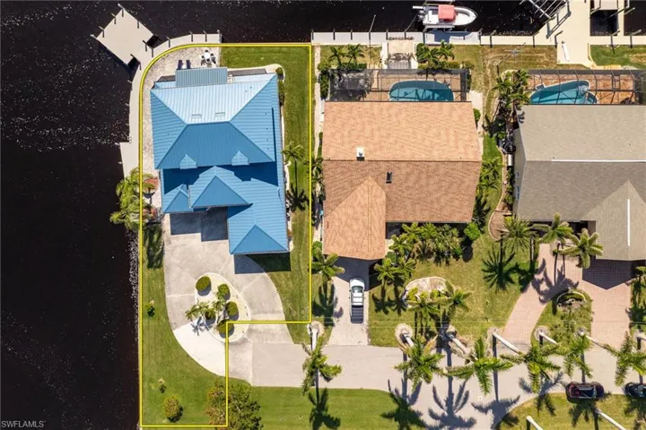 Aerial view - 244' of seawall waterfront!