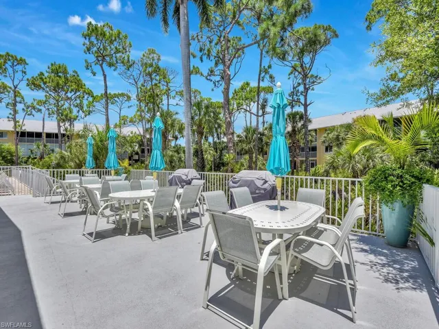 3071  Sandpiper Bay  CIR, Naples, FL 34112