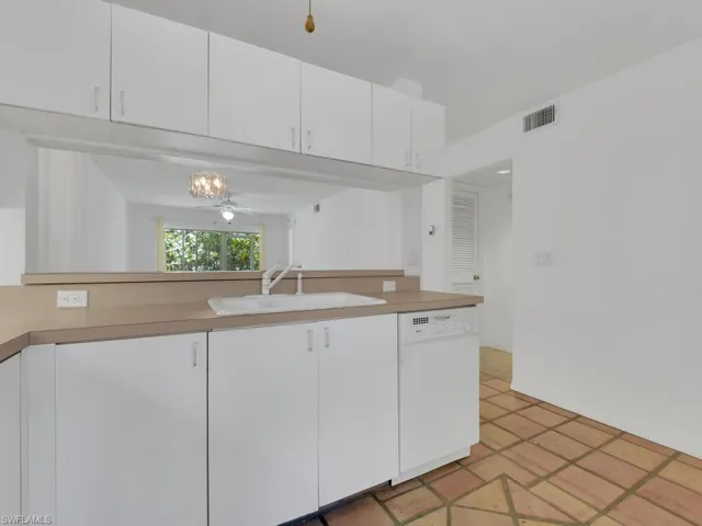 3071  Sandpiper Bay  CIR, Naples, FL 34112