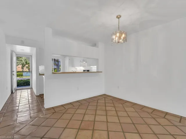 3071  Sandpiper Bay  CIR, Naples, FL 34112