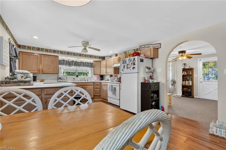 9044 Somerset Ln, Bonita Springs, Florida 34135