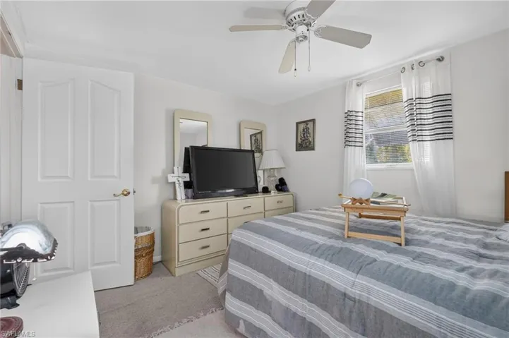 9044 Somerset Ln, Bonita Springs, Florida 34135