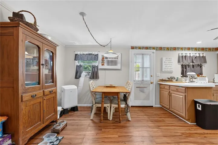 9044 Somerset Ln, Bonita Springs, Florida 34135