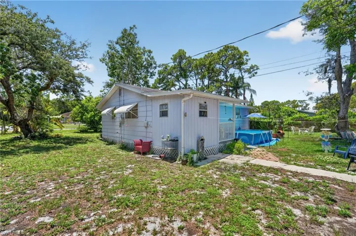 9044 Somerset Ln, Bonita Springs, Florida 34135
