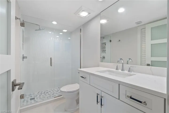 4901 Gulf Shore Blvd N 2103, Naples, Florida 34103