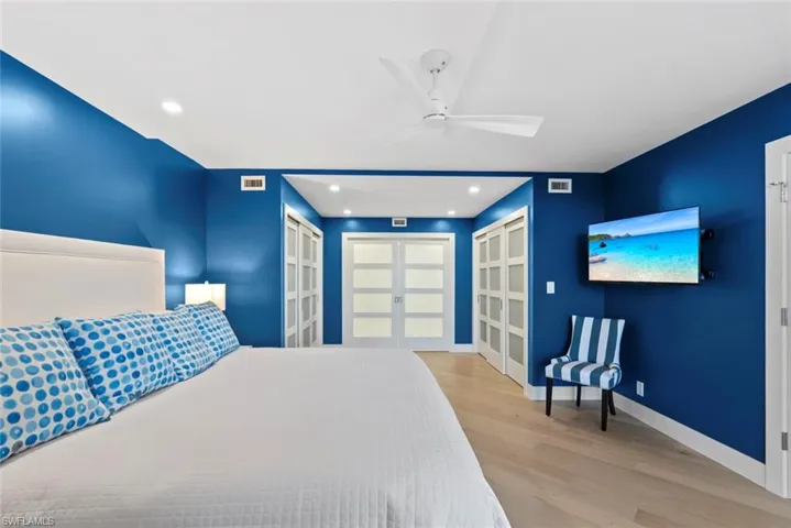 4901 Gulf Shore Blvd N 2103, Naples, Florida 34103