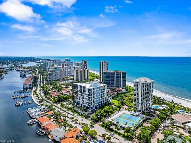 4901 Gulf Shore Blvd N 2103, Naples, Florida 34103