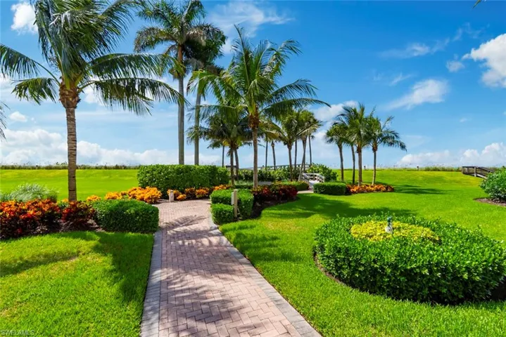 4901 Gulf Shore Blvd N 2103, Naples, Florida 34103