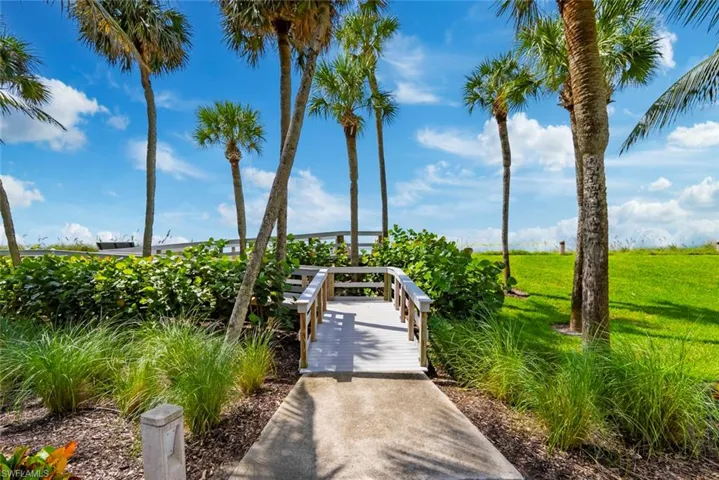 4901 Gulf Shore Blvd N 2103, Naples, Florida 34103