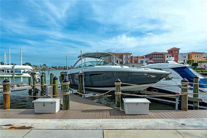4090  Gulf Shore N BLVD, Naples, FL 34103