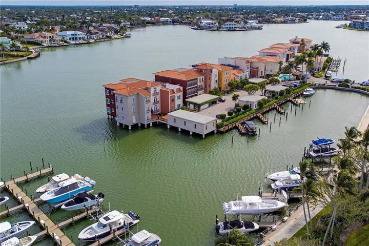 4090  Gulf Shore N BLVD, Naples, FL 34103