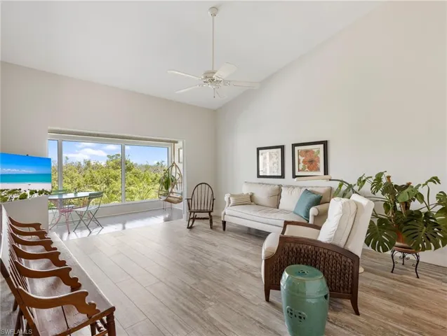 Walk in utility room